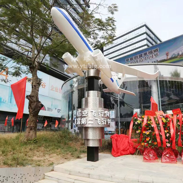 玻璃鋼飛機(jī)模型雕塑