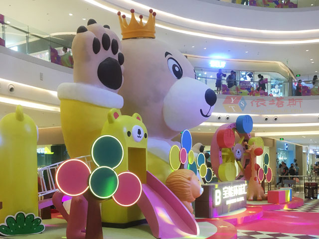 商場中庭DP點(diǎn)及吊飾打造夢(mèng)幻開業(yè)美陳 商場中庭DP點(diǎn)及吊飾打造夢(mèng)幻開業(yè)美陳