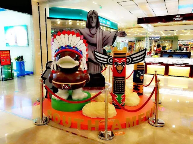 江蘇購(gòu)物廣場(chǎng)DP點(diǎn)美陳主題IP展