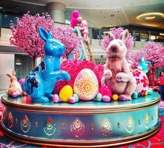 商場(chǎng)彩繪兔子櫥窗展示