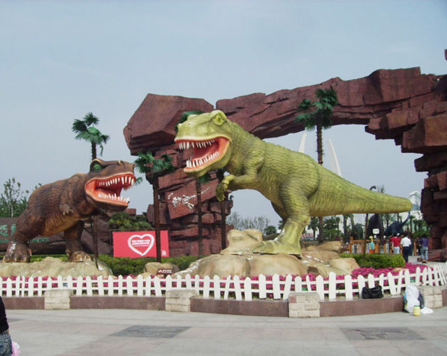 大型玻璃鋼卡通戶外街景雕塑 大型玻璃鋼卡通戶外街景雕塑