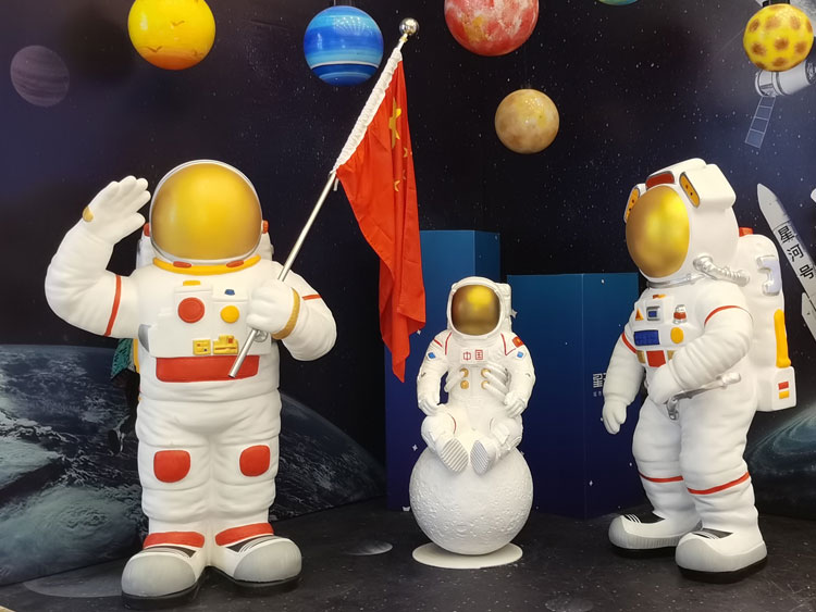玻璃鋼航天員人物雕塑 玻璃鋼航天員人物雕塑