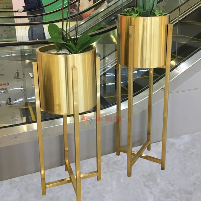 商場(chǎng)不銹鋼電鍍花盆