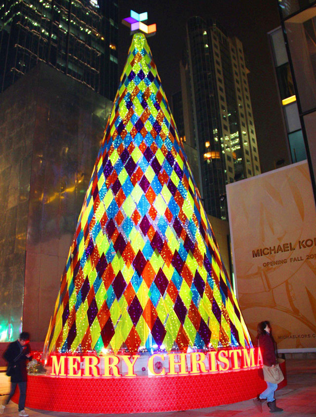 戶(hù)外創(chuàng)意圣誕樹(shù)美陳