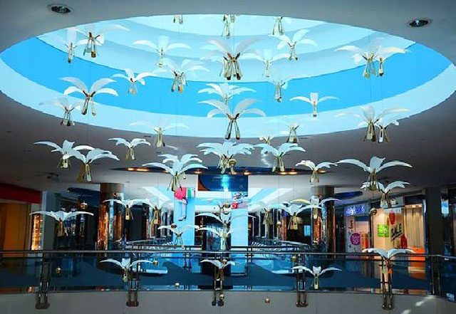 商場(chǎng)開業(yè)美陳公共區(qū)域裝飾